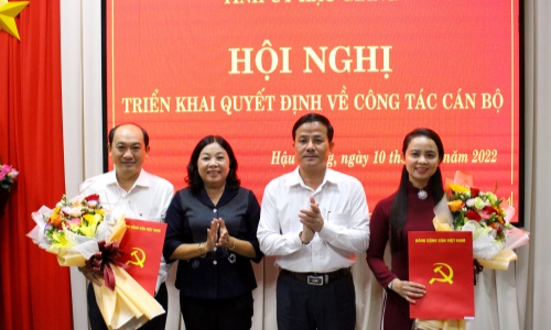 Hậu Giang: Triển khai quyết định về công tác cán bộ